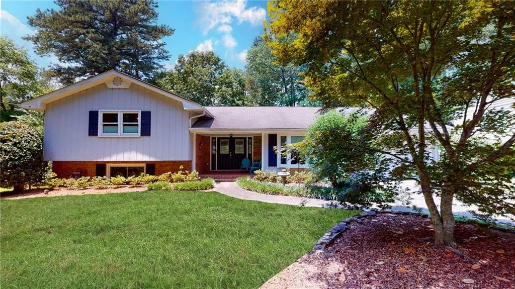 662 Monticello Way, Marietta, GA 30067 — most recent listing photo