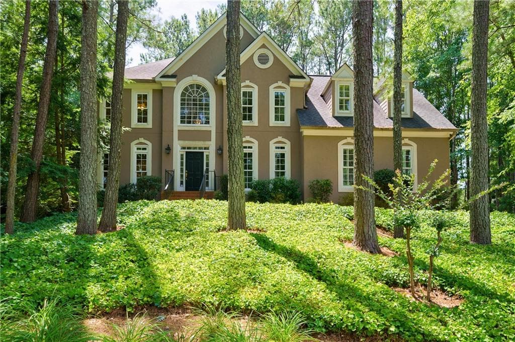 4 bedroom, 5 bathroom, 4,873 sq ft single family residence sold at 250 Lochland Circle, Roswell, GA 30075