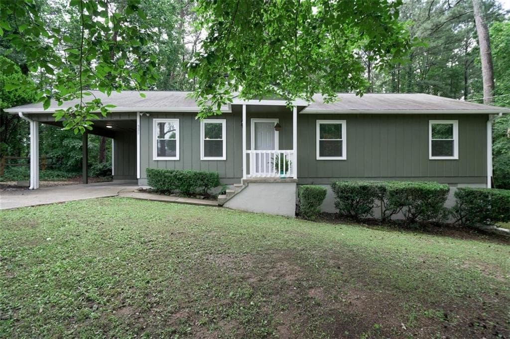 325 Cambridge Drive, Cumming, GA 30040 — most recent listing photo