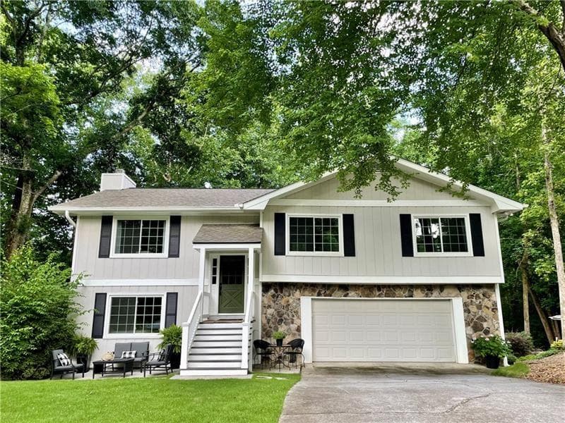 4675 Dellrose Drive, Dunwoody, GA 30338 — most recent listing photo
