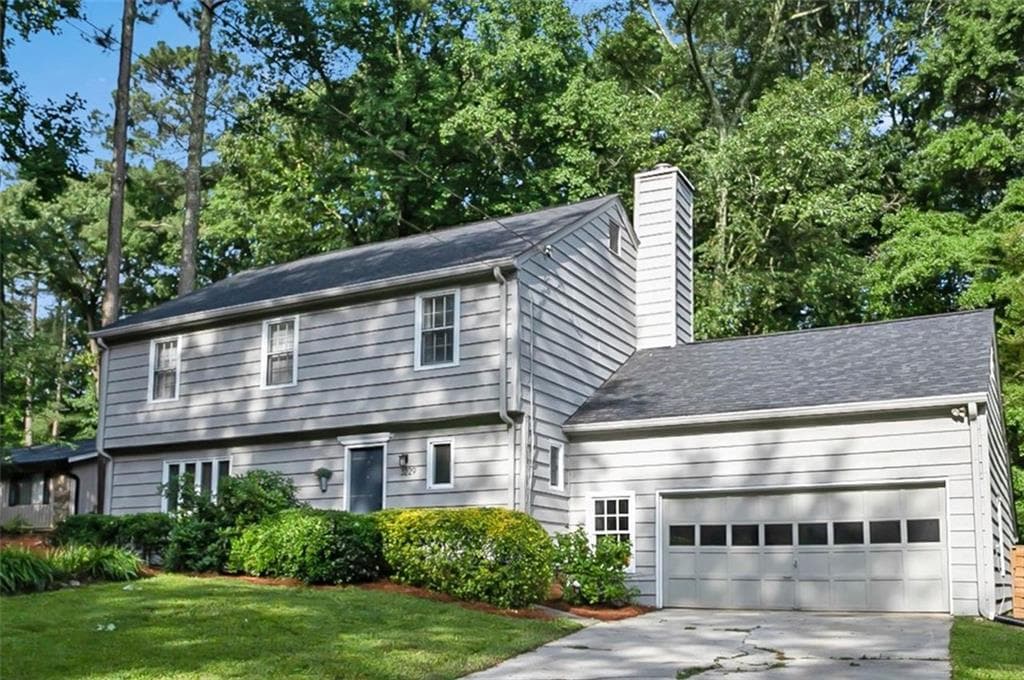 4 bedroom, 3 bathroom, 2,156 sq ft single family residence sold at 3229 OLDE DEKALB Way, Atlanta, GA 30340