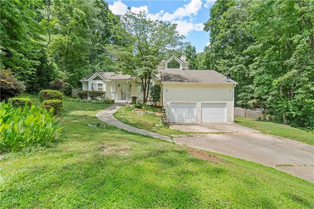 3 bedroom, 3 bathroom, 2,081 sq ft single family residence sold at 5840 Swan Walk, Sugar Hill, GA 30518