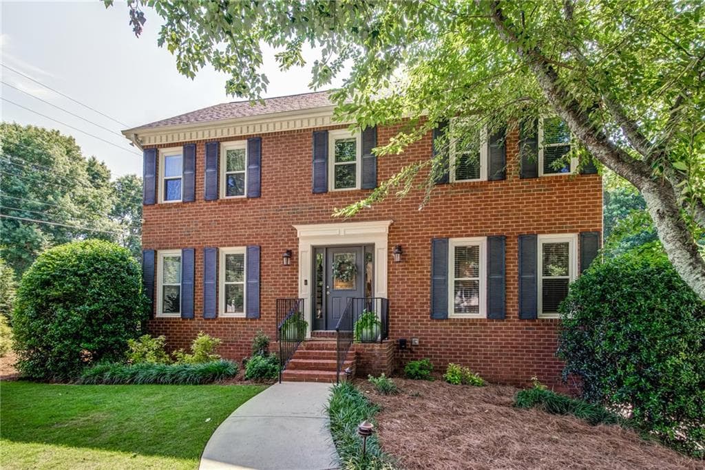 4 bedroom, 3 bathroom, 2,512 sq ft single family residence sold at 3240 MOSS CREEK Drive, Marietta, GA 30062