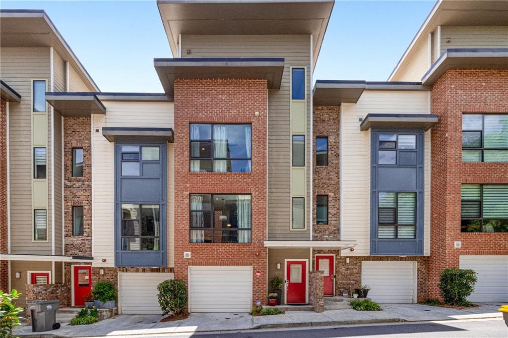 959 Moda Drive, Atlanta, GA 30316 — most recent listing photo