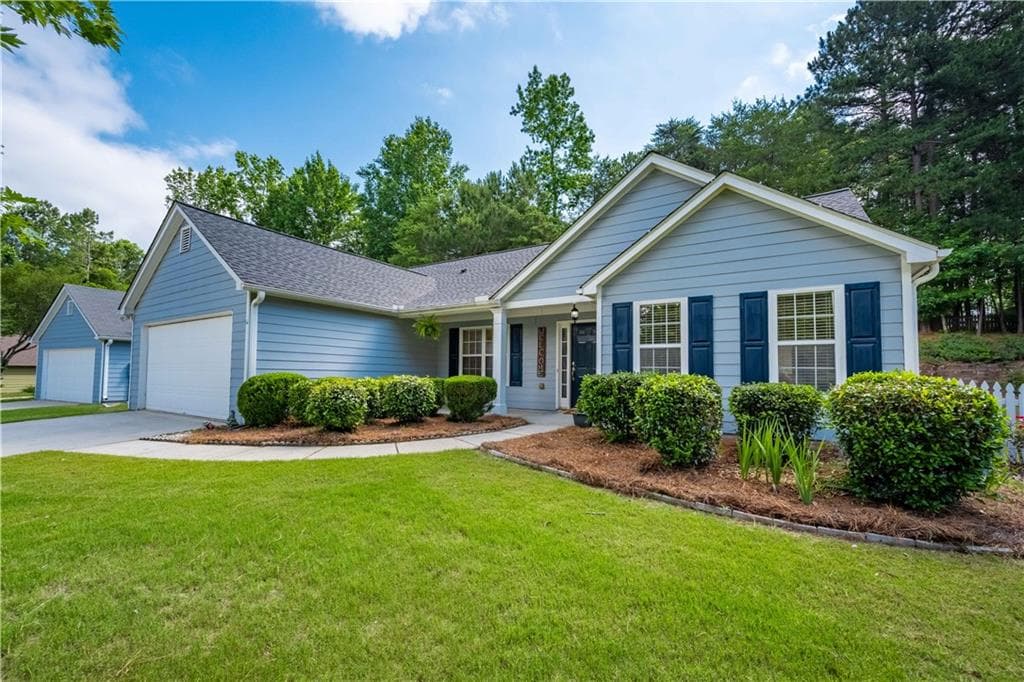 3 bedroom, 2 bathroom, 1,680 sq ft single family residence sold at 993 Laurel Green Lane, Sugar Hill, GA 30518