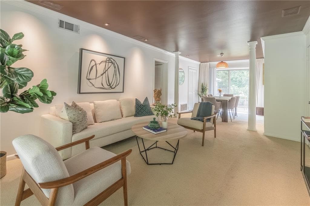 2 bedroom, 1 bathroom, 923 sq ft condominium sold at 510 Coventry Road 6C, Decatur, GA 30030