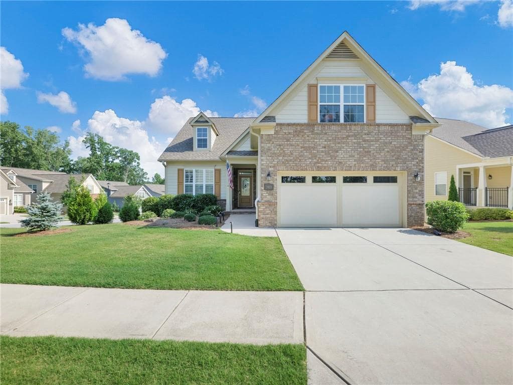 3 bedroom, 3 bathroom, 2,746 sq ft single family residence sold at 3903 GREAT PINE Drive, Gainesville, GA 30504