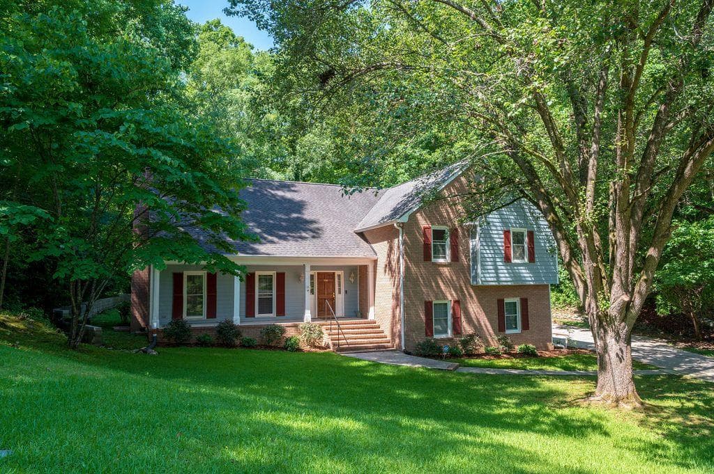 556 Commanche Place, Macon, GA 31210 — most recent listing photo