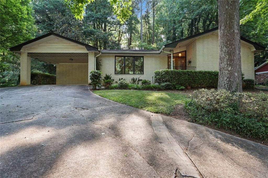 2745 Imperial Hills Drive, Tucker, GA 30084 — most recent listing photo