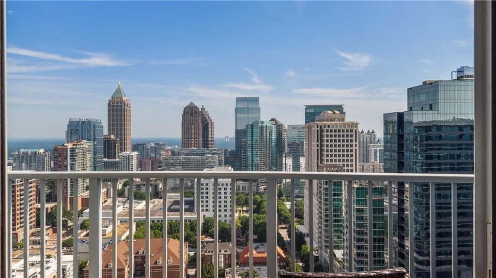 1 bedroom, 1 bathroom, 707 sq ft condominium sold at 860 Peachtree Street 2803, Atlanta, GA 30308