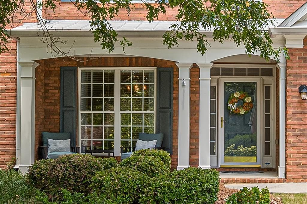 4 bedroom, 5 bathroom, 3,597 sq ft single family residence sold at 2355 Rosebrook Crossing, Atlanta, GA 30339