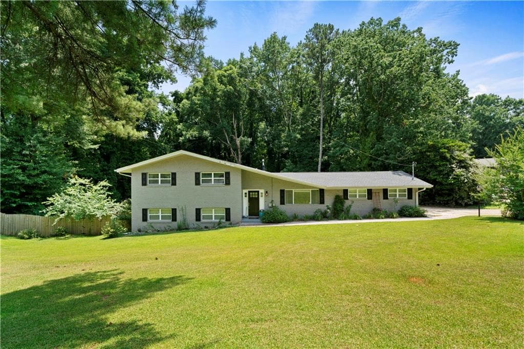 3113 Thrasher Circle, Decatur, GA 30032 — most recent listing photo