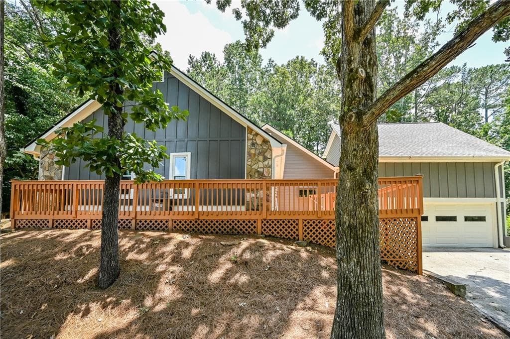 9154 Branch Valley Way, Roswell, GA 30076 — most recent listing photo