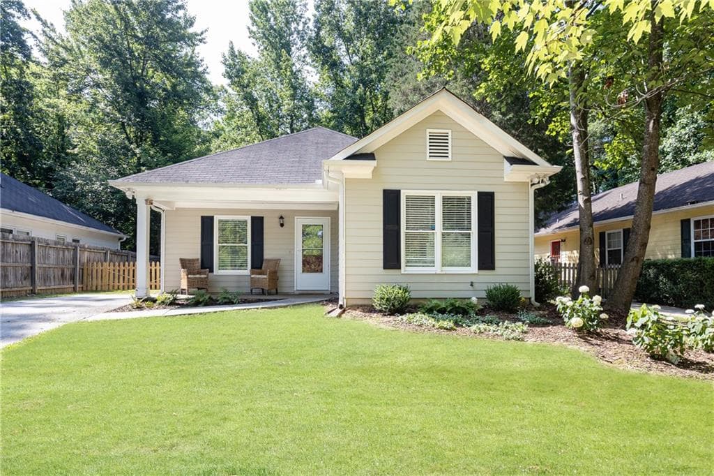 3 bedroom, 2 bathroom, 1,271 sq ft single family residence sold at 2636 Church Street, Atlanta, GA 30318