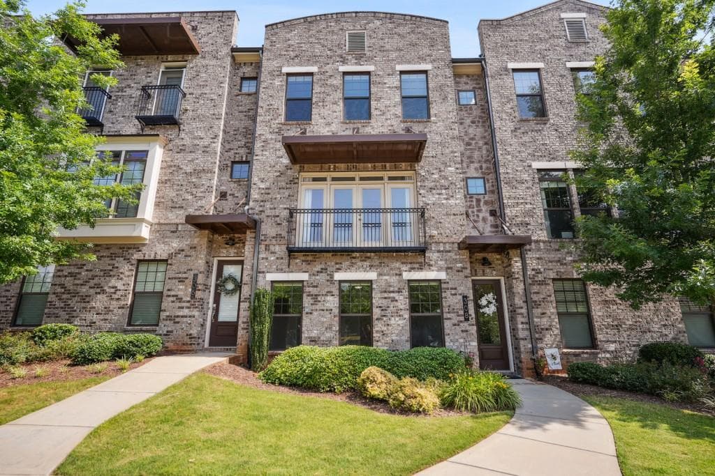 3 bedroom, 4 bathroom, 2,527 sq ft townhouse sold at 308 Coalter Way, Decatur, GA 30030