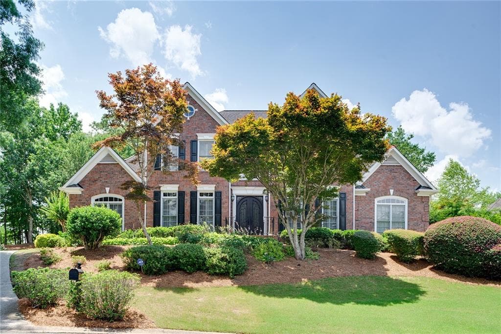 5 bedroom, 4 bathroom, 3,362 sq ft single family residence sold at 2001 Winsted Way, Marietta, GA 30062