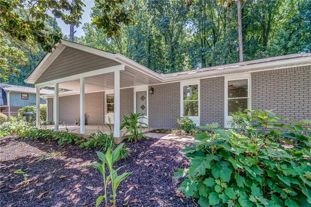 428 Stockwood Drive, Woodstock, GA 30188 — most recent listing photo