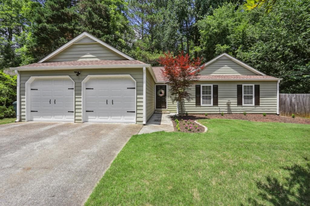 3 bedroom, 2 bathroom, 1,477 sq ft single family residence sold at 181 Colemans Bluff Drive, Woodstock, GA 30188