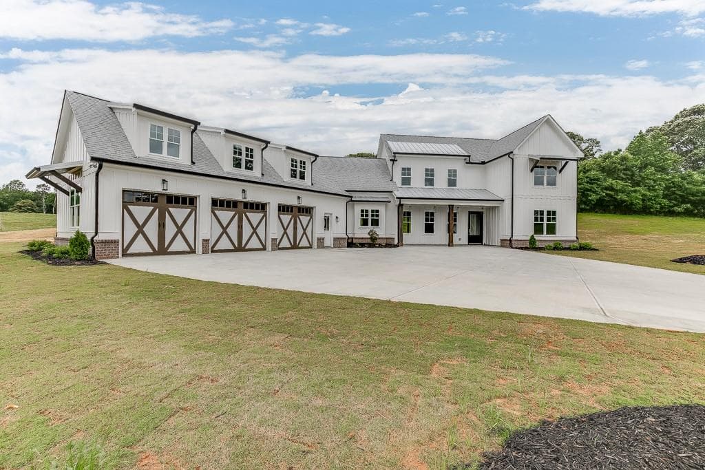 100 Hensley Lane, Hoschton, GA 30548 — most recent listing photo