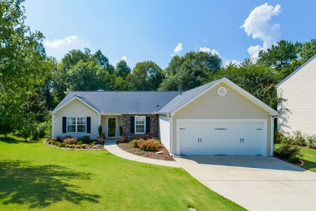 526 Lazy River Lane, Woodstock, GA 30188 — most recent listing photo