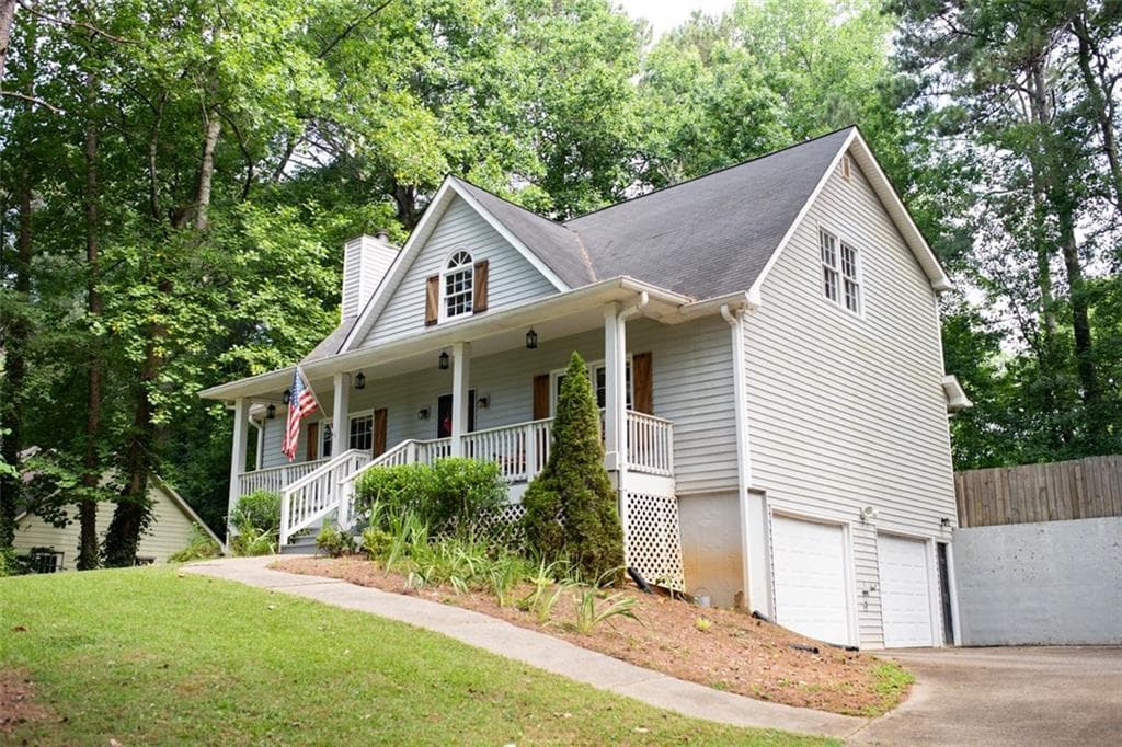 4 bedroom, 3 bathroom, 2,004 sq ft single family residence sold at 70 PLANTATION Lane, Acworth, GA 30101