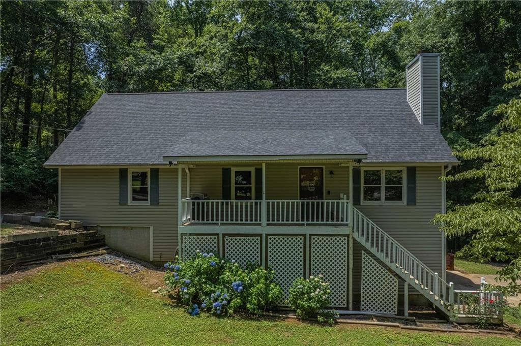 5 bedroom, 3 bathroom, 2,203 sq ft single family residence sold at 4615 Dawsonville Highway, Gainesville, GA 30506