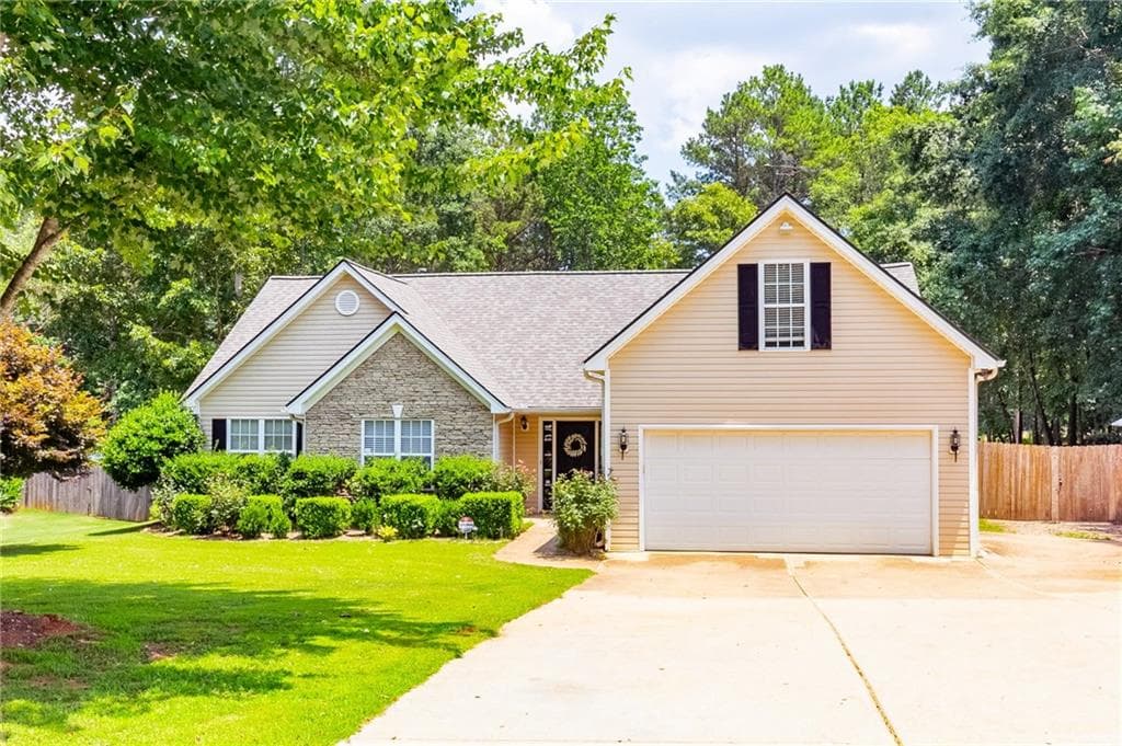5527 Amber Cove Way, Flowery Branch, GA 30542 — most recent listing photo