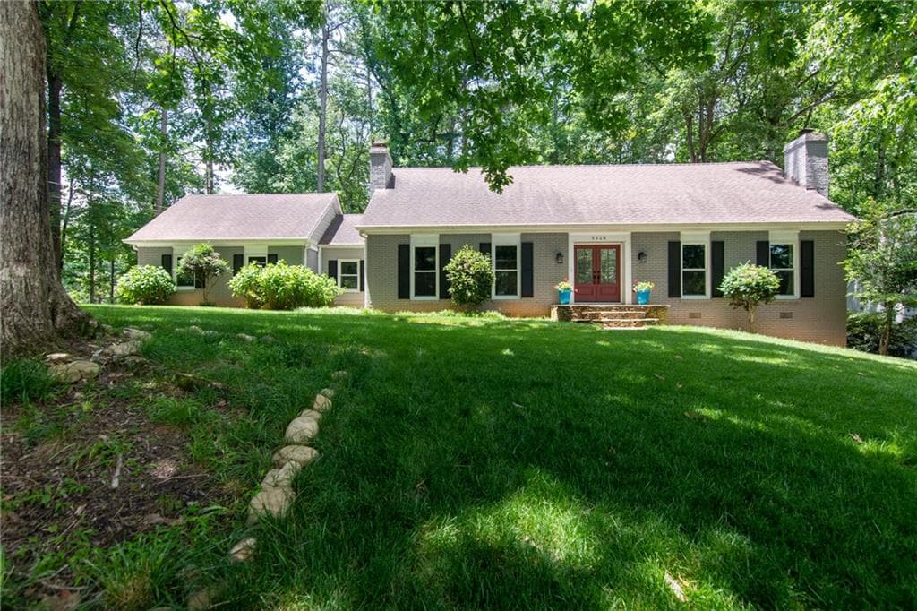 5328 Vernon Lake Drive, Dunwoody, GA 30338 — most recent listing photo