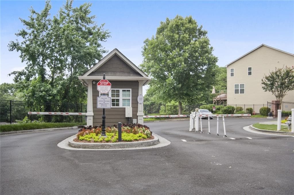 3 bedroom, 4 bathroom, 1,611 sq ft townhouse sold at 1420 Liberty Parkway, Atlanta, GA 30318