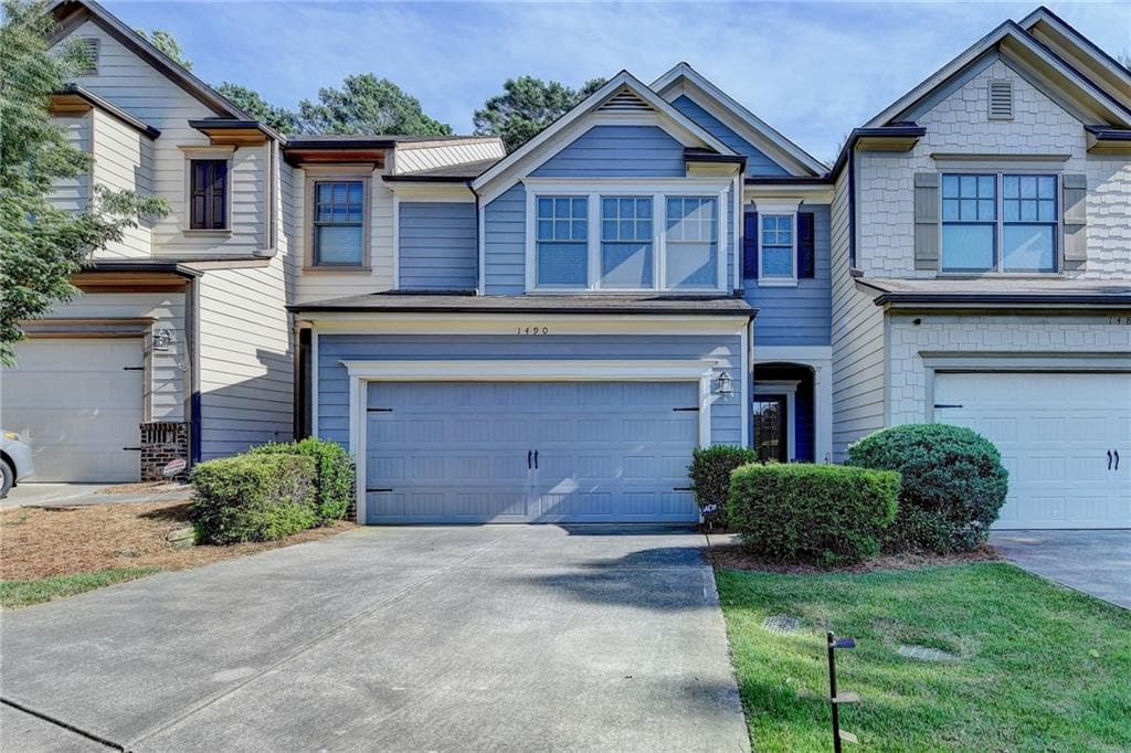 1490 Queens Lane, Alpharetta, GA 30004 — most recent listing photo