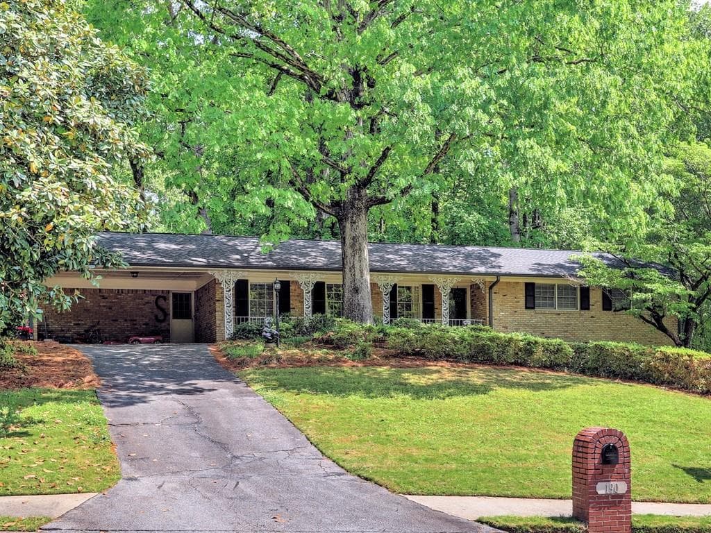 190 West Spalding Drive, Sandy Springs, GA 30328 — most recent listing photo