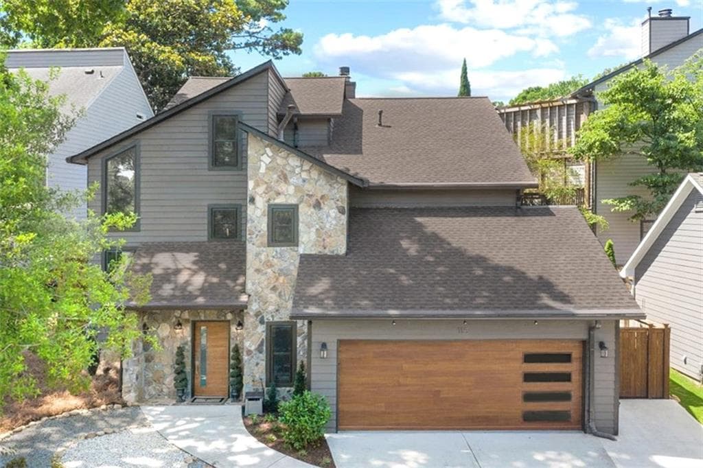 3 bedroom, 3 bathroom, 2,850 sq ft single family residence sold at 115 Kinross Court, Roswell, GA 30076