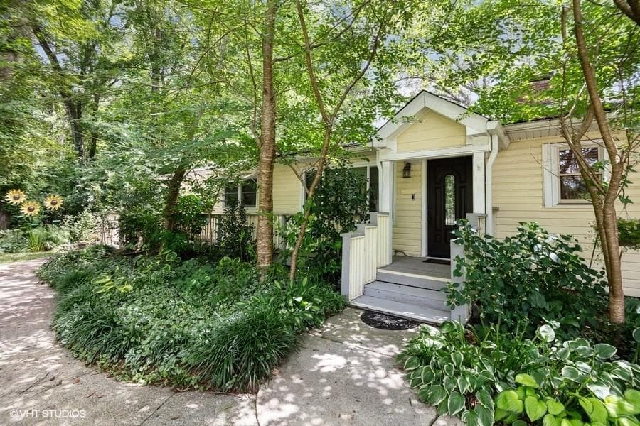 4393 E Lakeshore Drive, Acworth, GA 30101 — most recent listing photo
