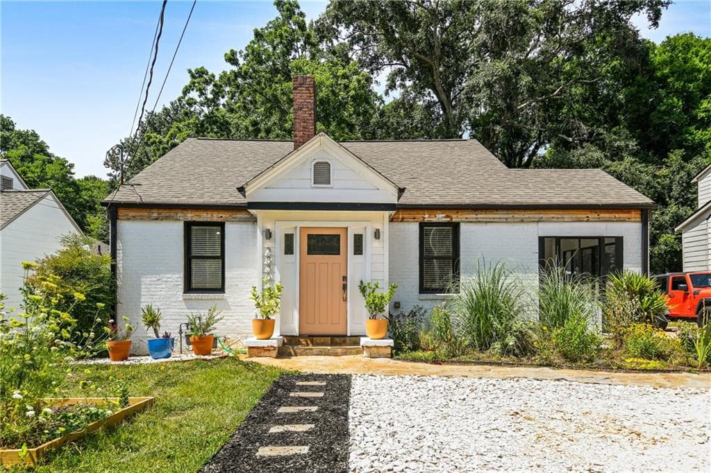 4 bedroom, 2 bathroom, 1,952 sq ft single family residence sold at 2836 Hosea L Williams Drive, Atlanta, GA 30317