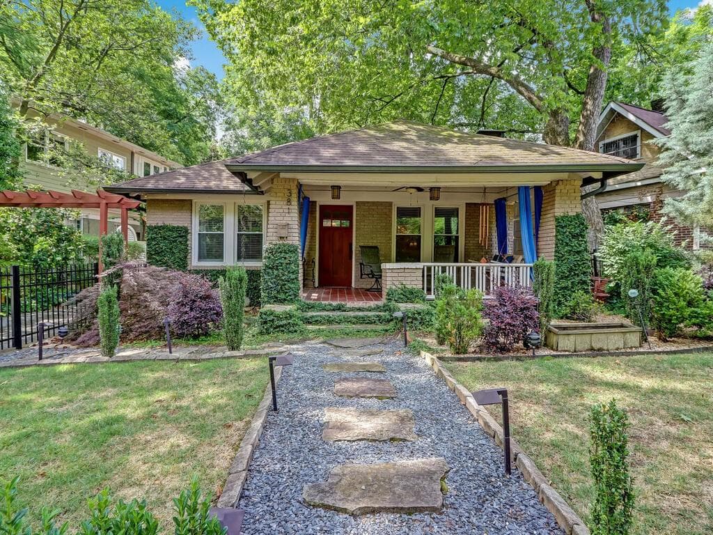 3 bedroom, 2 bathroom, 1,727 sq ft single family residence sold at 381 7th Street, Atlanta, GA 30308
