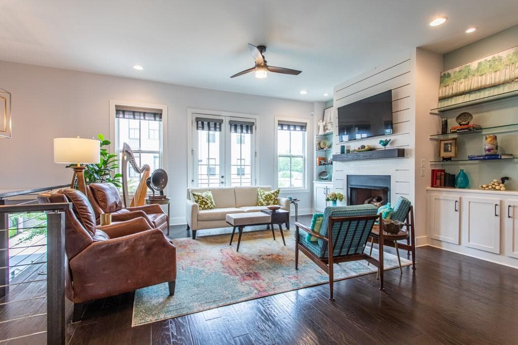 4 bedroom, 5 bathroom, 3,696 sq ft townhouse sold at 1388 La France Street 7, Atlanta, GA 30307