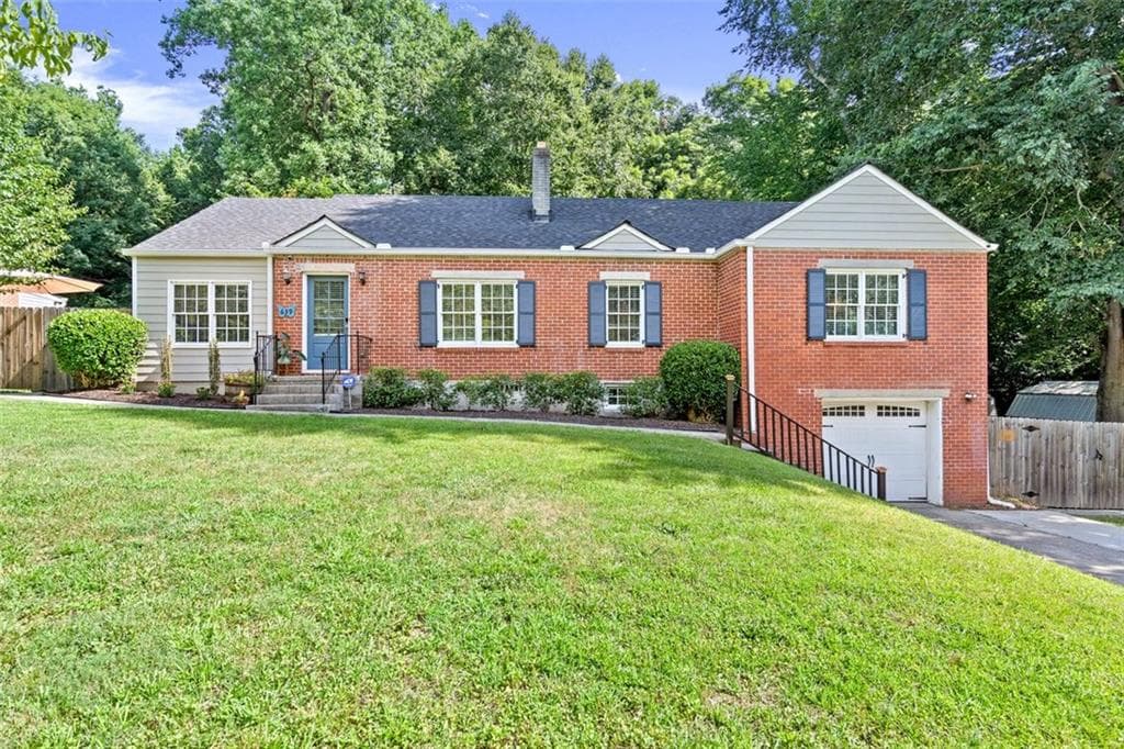 639 COFIELD Drive, Hapeville, GA 30354 — most recent listing photo