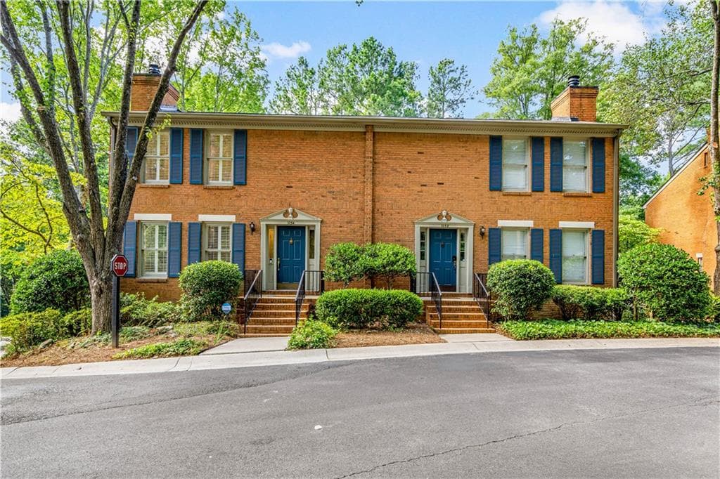 2 bedroom, 3 bathroom, 2,000 sq ft townhouse sold at 1154 Morningside Place, Atlanta, GA 30306