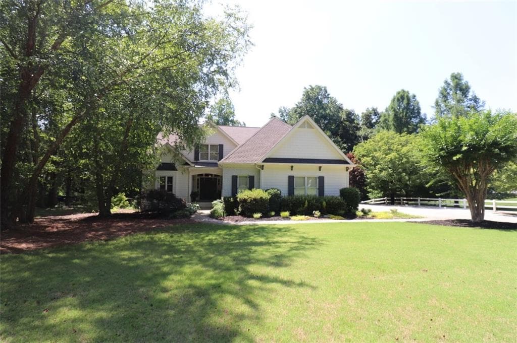5 bedroom, 4 bathroom, 6,200 sq ft single family residence sold at 1692 N HADAWAY Road, Kennesaw, GA 30152
