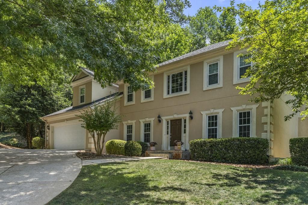 5 bedroom, 4 bathroom, 3,764 sq ft single family residence sold at 125 Georgian Manor Court, Alpharetta, GA 30022