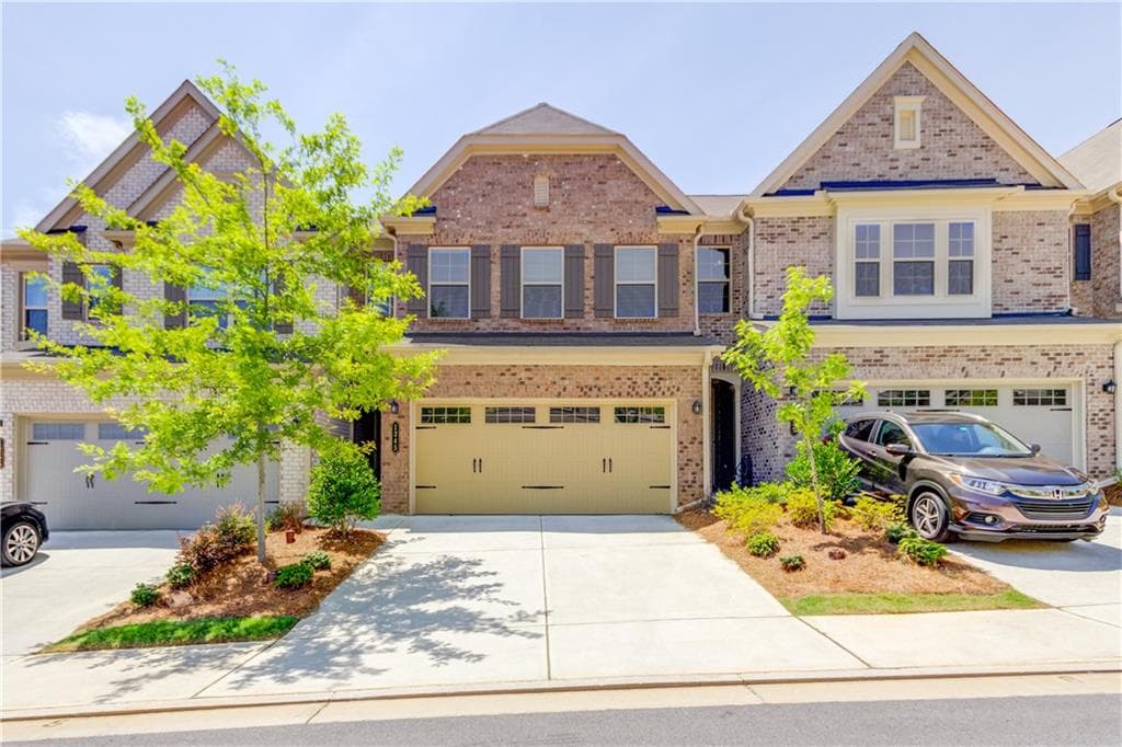 3 bedroom, 3 bathroom, 1,988 sq ft townhouse sold at 1245 Lanier Meadow Drive, Buford, GA 30518