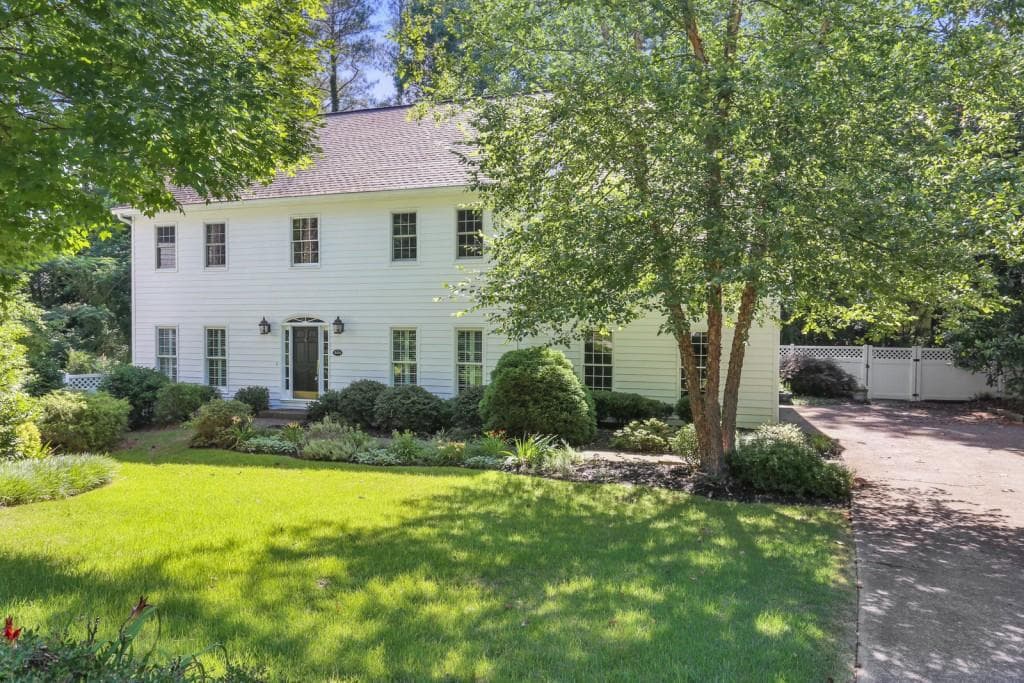3 bedroom, 3 bathroom, 2,604 sq ft single family residence sold at 2424 Brookvine Lane, Marietta, GA 30062