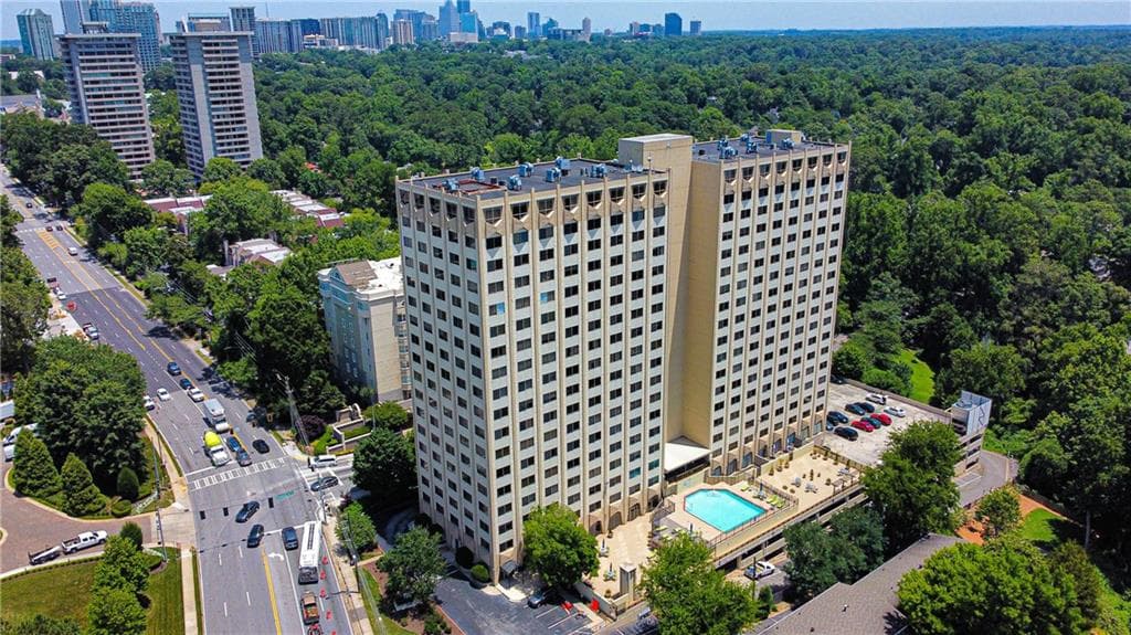 1 bedroom, 1 bathroom, 837 sq ft condominium sold at 2479 Peachtree Road 507, Atlanta, GA 30305