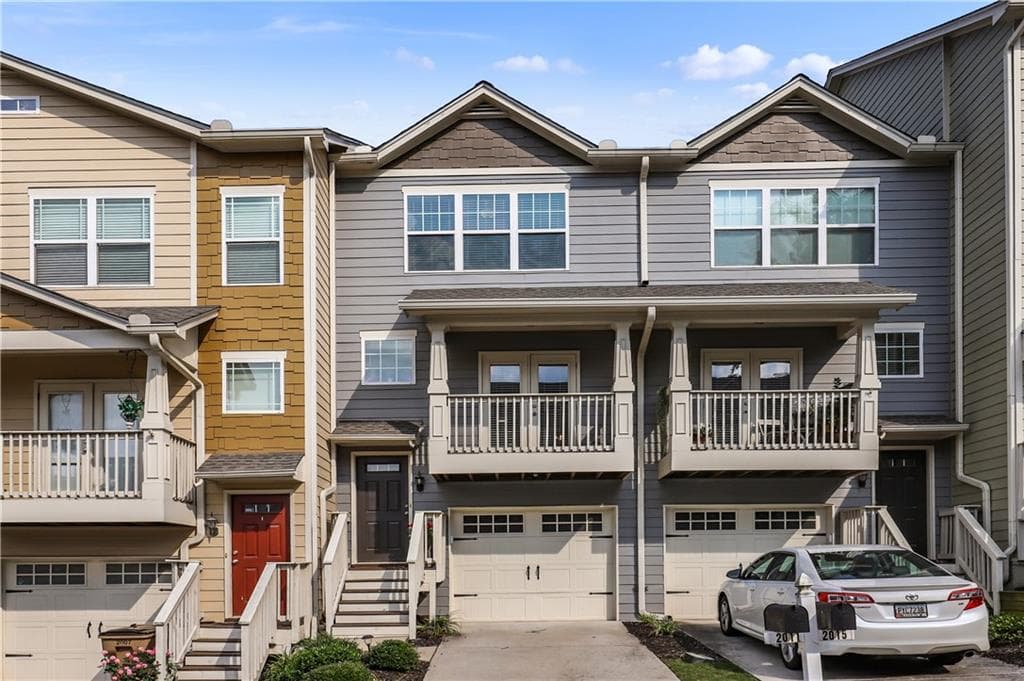 3 bedroom, 4 bathroom, 1,611 sq ft townhouse sold at 2011 Liberty Court, Atlanta, GA 30318