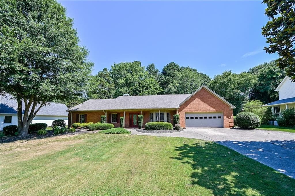 4008 Dover Avenue, Alpharetta, GA 30009 — most recent listing photo