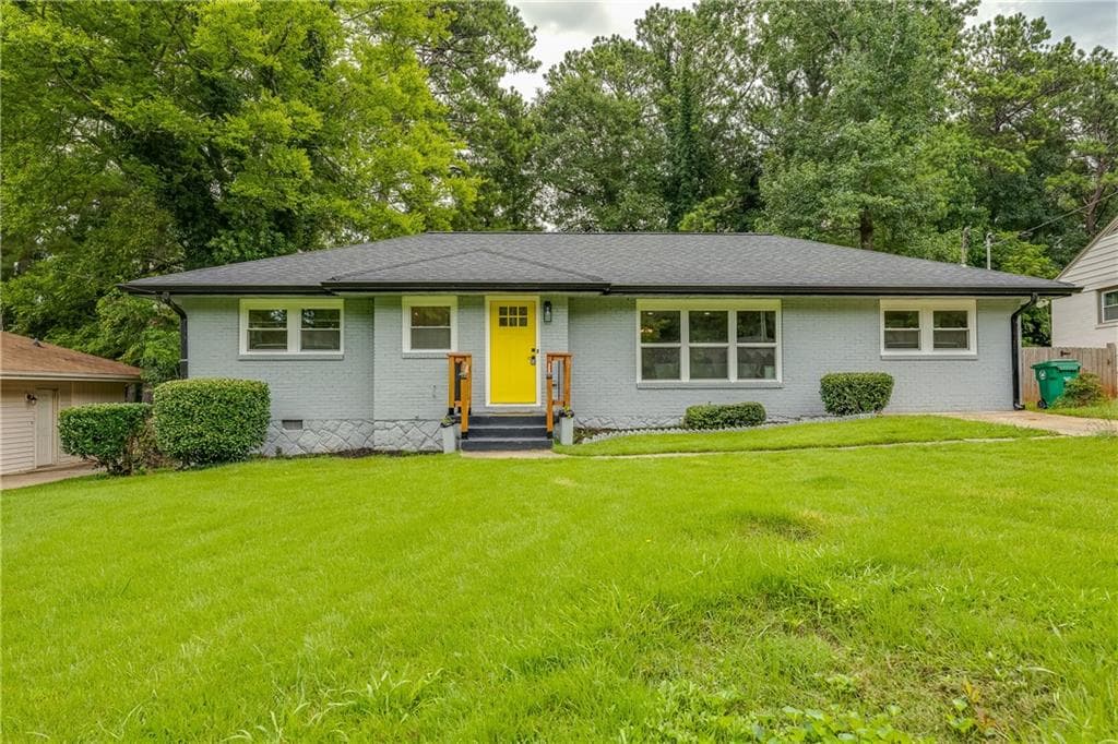 3 bedroom, 2 bathroom, 1,400 sq ft single family residence sold at 2174 Juanita Street, Decatur, GA 30032