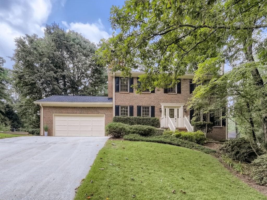 4 bedroom, 3 bathroom, 2,226 sq ft single family residence sold at 4135 Briarglade Way, Atlanta, GA 30340
