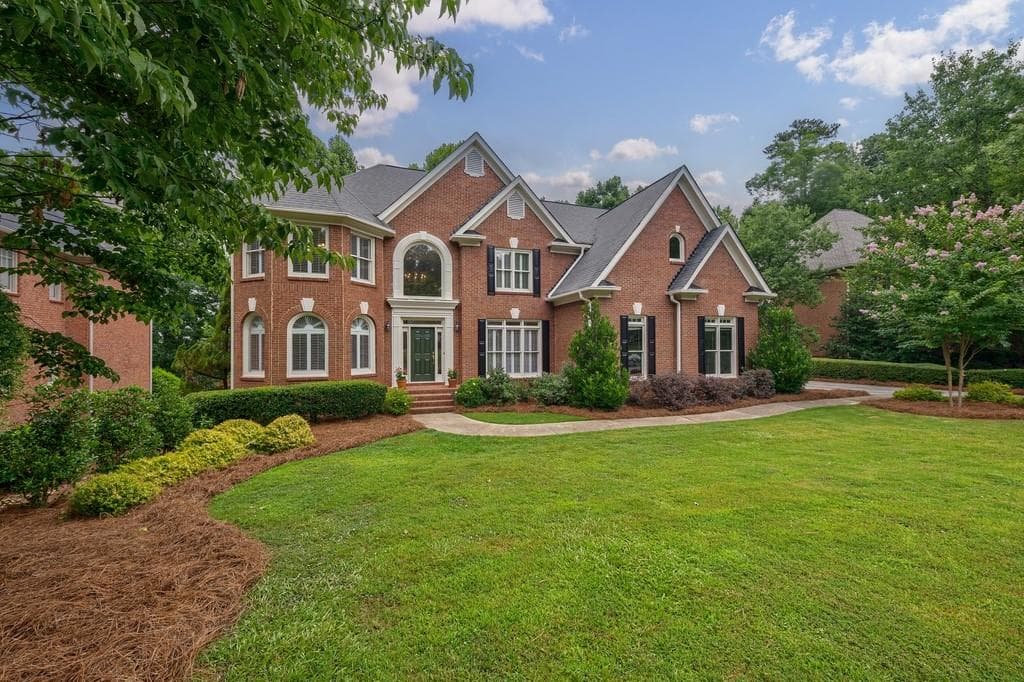 1045 Creek Ridge Pointe, Alpharetta, GA 30005 — most recent listing photo