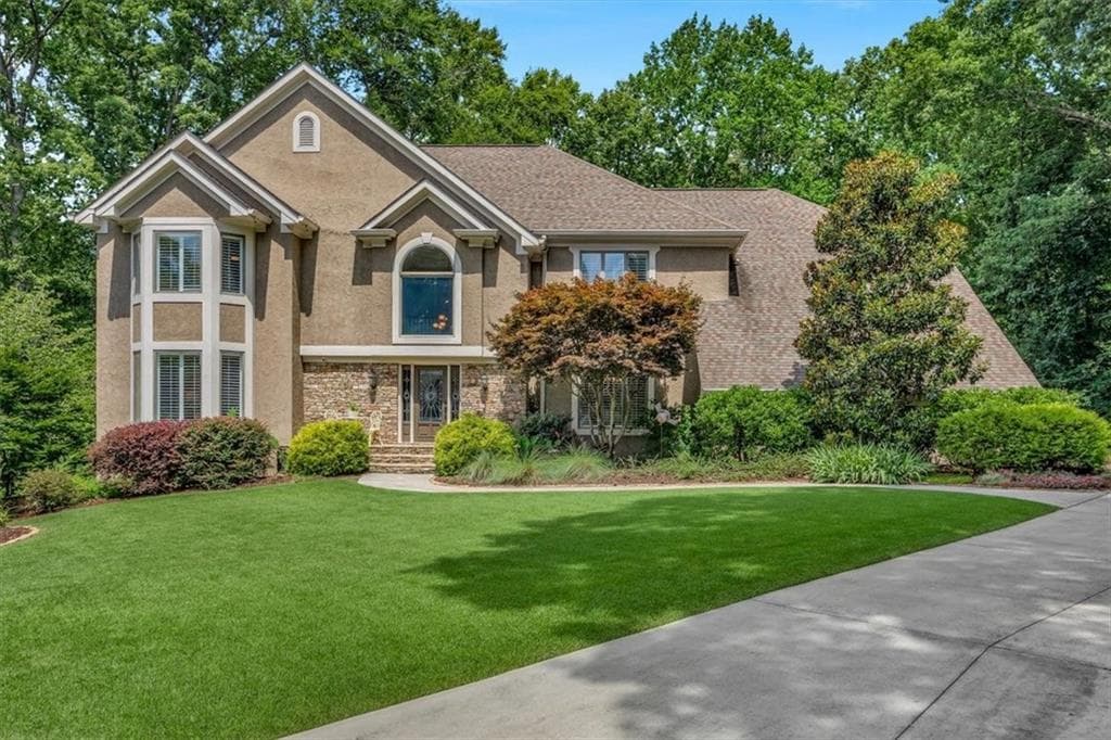 565 Trailside Court, Roswell, GA 30075 — most recent listing photo