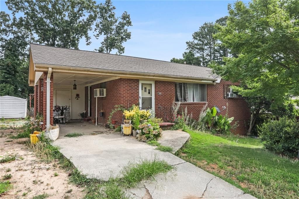 1395 Stoneham Court, Atlanta, GA 30349 — most recent listing photo